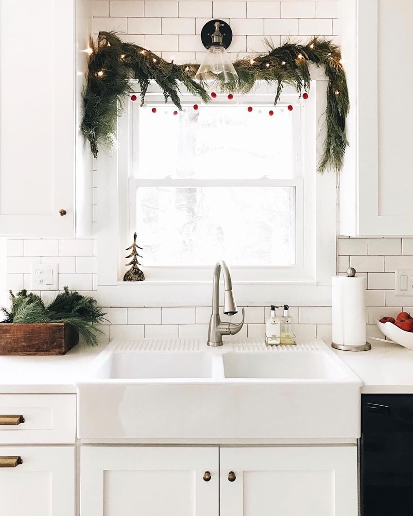 7 Small-Space Holiday Decor Ideas - Camille Styles