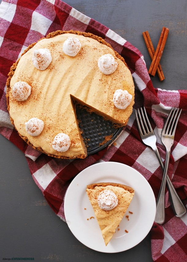grain-free holiday desserts, pumpkin mousse pie