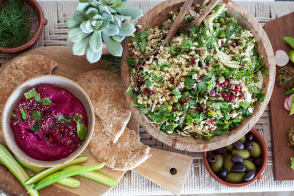 Cauliflower Tabbouleh with Pomegranates, Pistachios, and Fennel - A healthy and easy spin on the traditional mediterranean salad