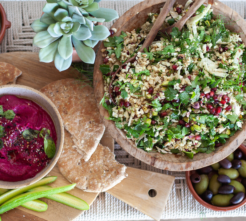 Cauliflower Tabbouleh with Pomegranates, Pistachios, and Fennel - A healthy and easy spin on the traditional mediterranean salad