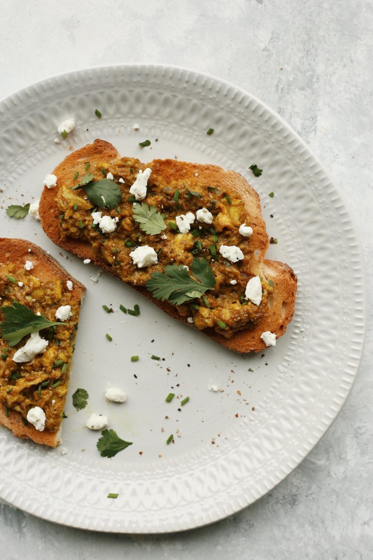 masala eggs on toast, an easy flavorful breakfast