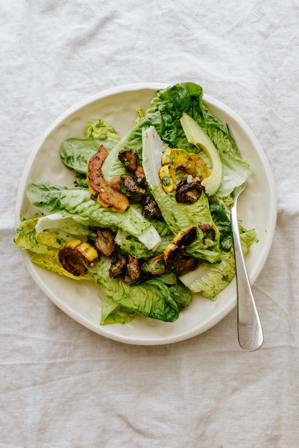 southwest roasted vegetable salad with crispy quinoa_fall salad recipes