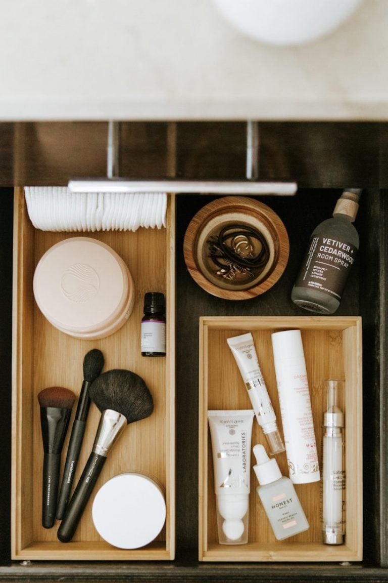 how to organize your bathroom drawers and cabinets