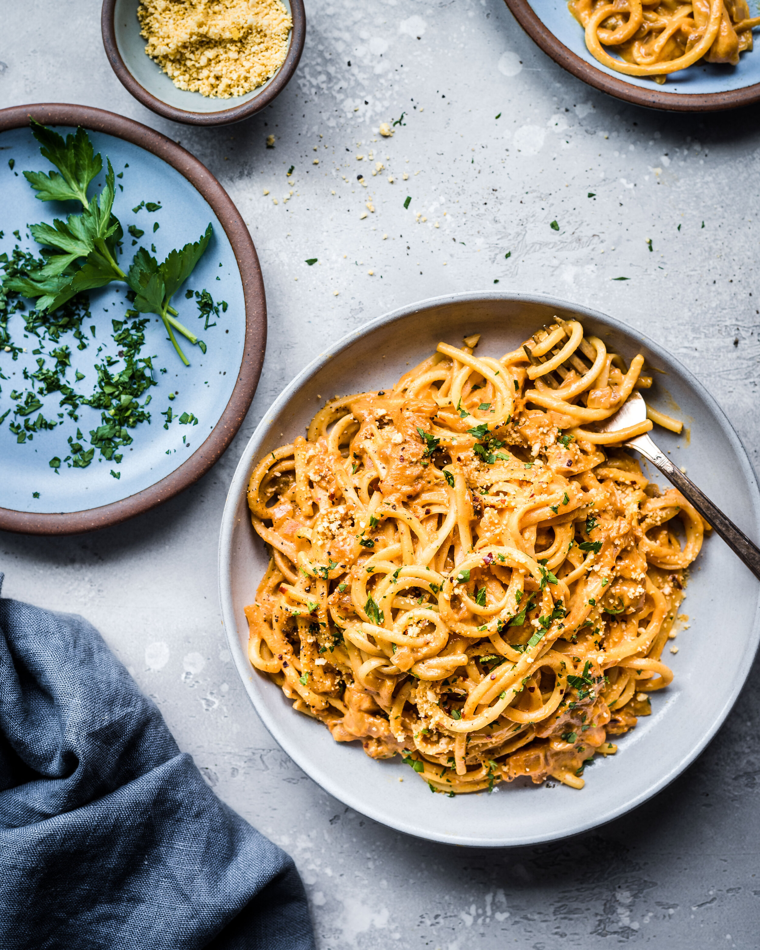10-Ingredient Creamy Vegan Pantry Pasta_easy pasta recipes