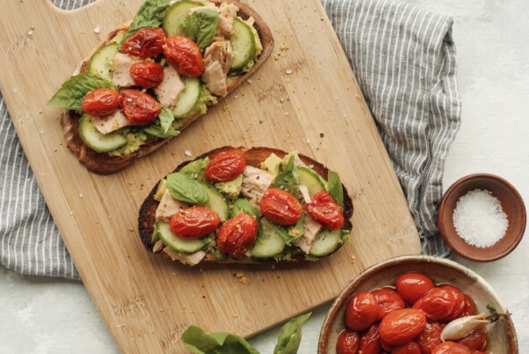 tuna nicoise toast