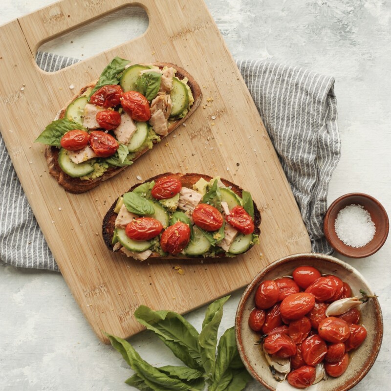 tuna nicoise toast