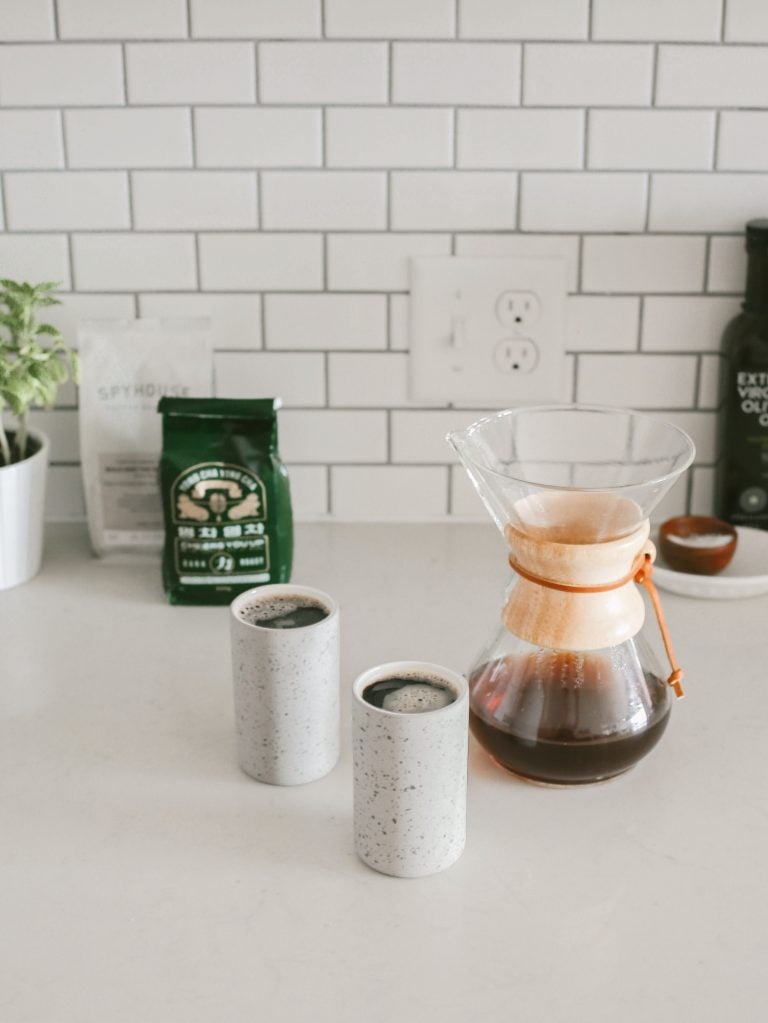 Tips and tricks to better throw coffee at home