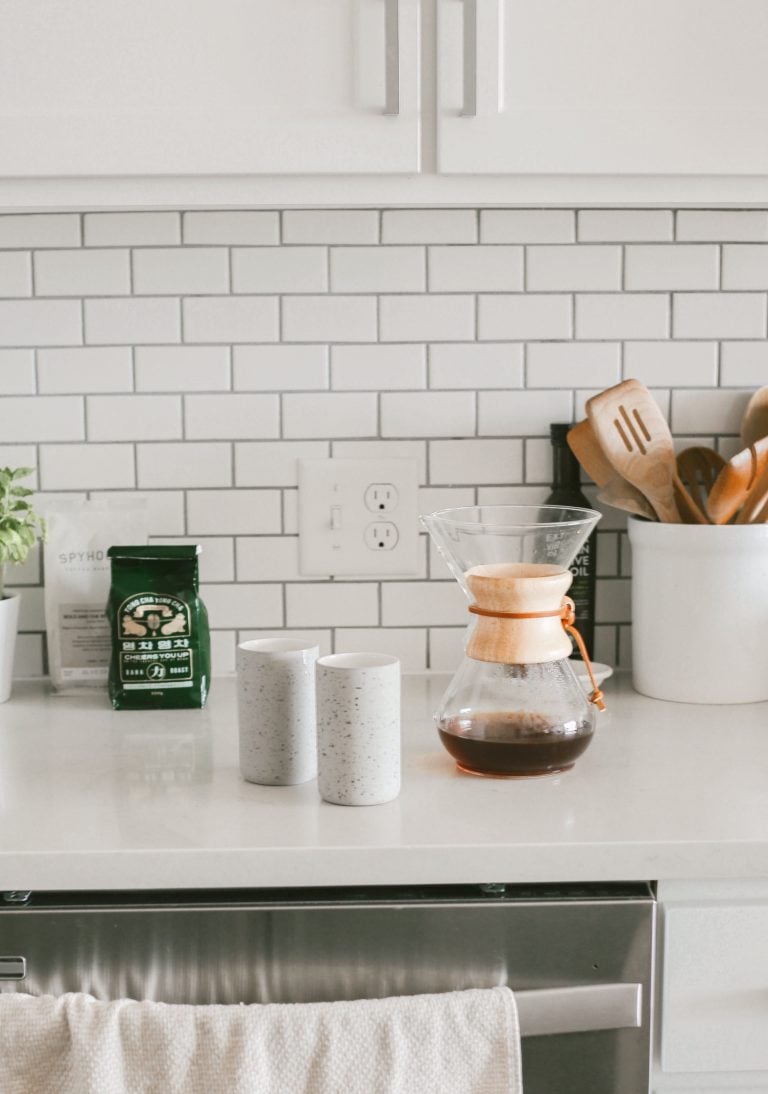 Tips and tricks to better throw coffee at home