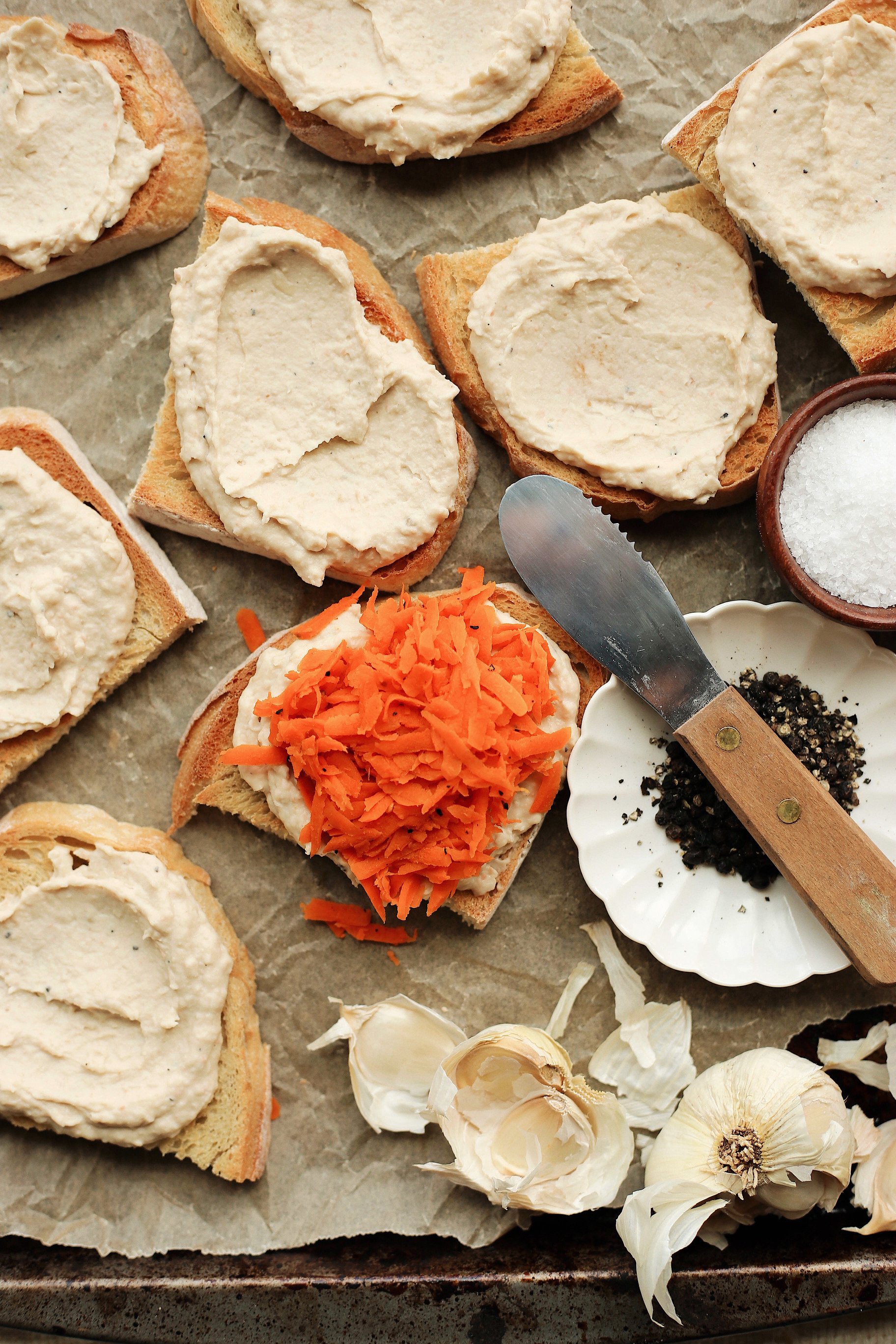 easy and delicious hummus and carrot toast