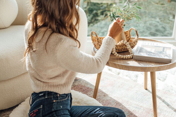 camille styles bedroom flower arranging