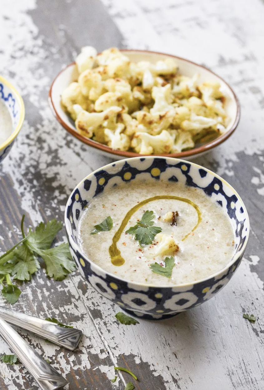 Roasted Cauliflower Coconut Soup_healthy soup recipes