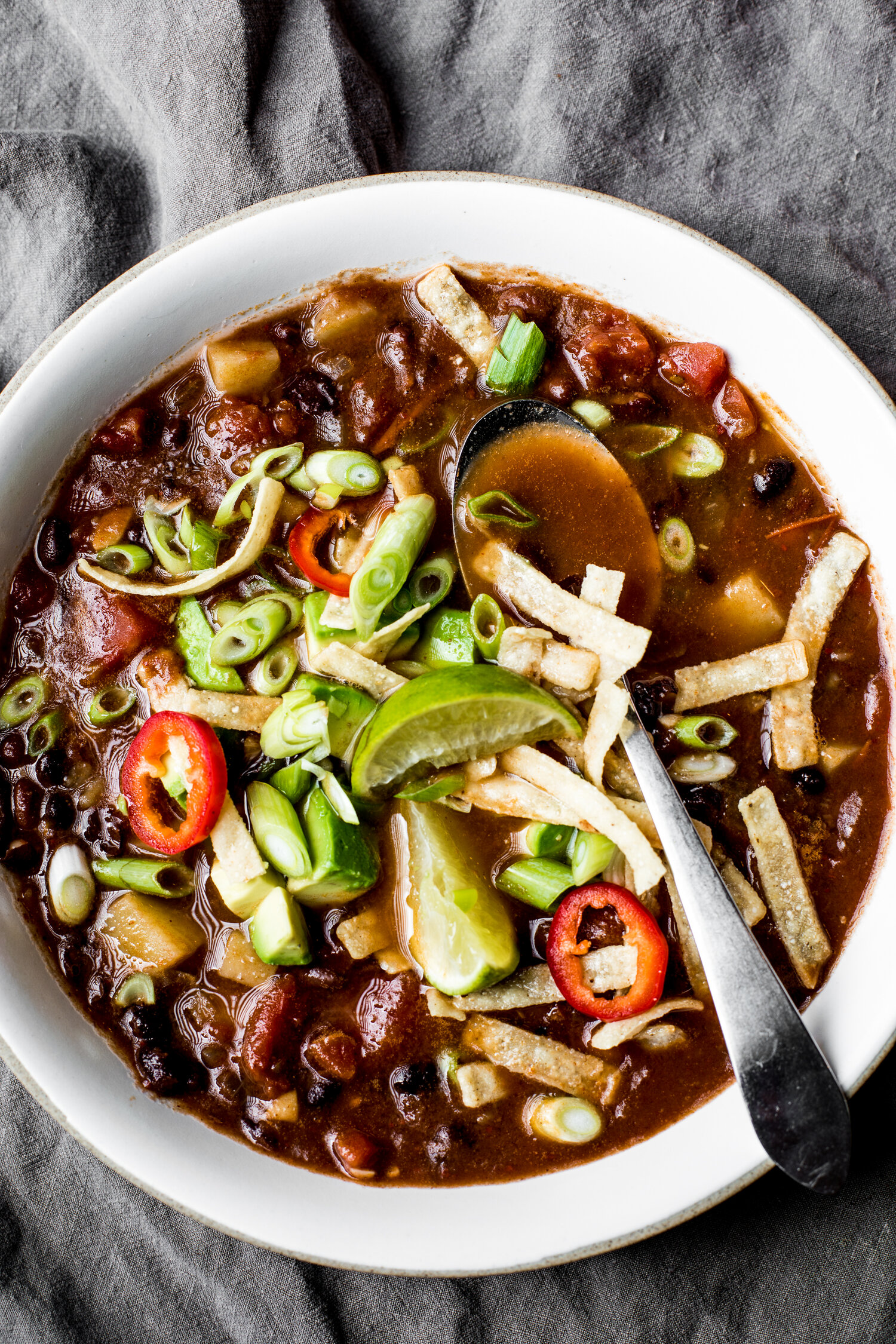 Black Bean Tortilla Soup_healthy soup recipes