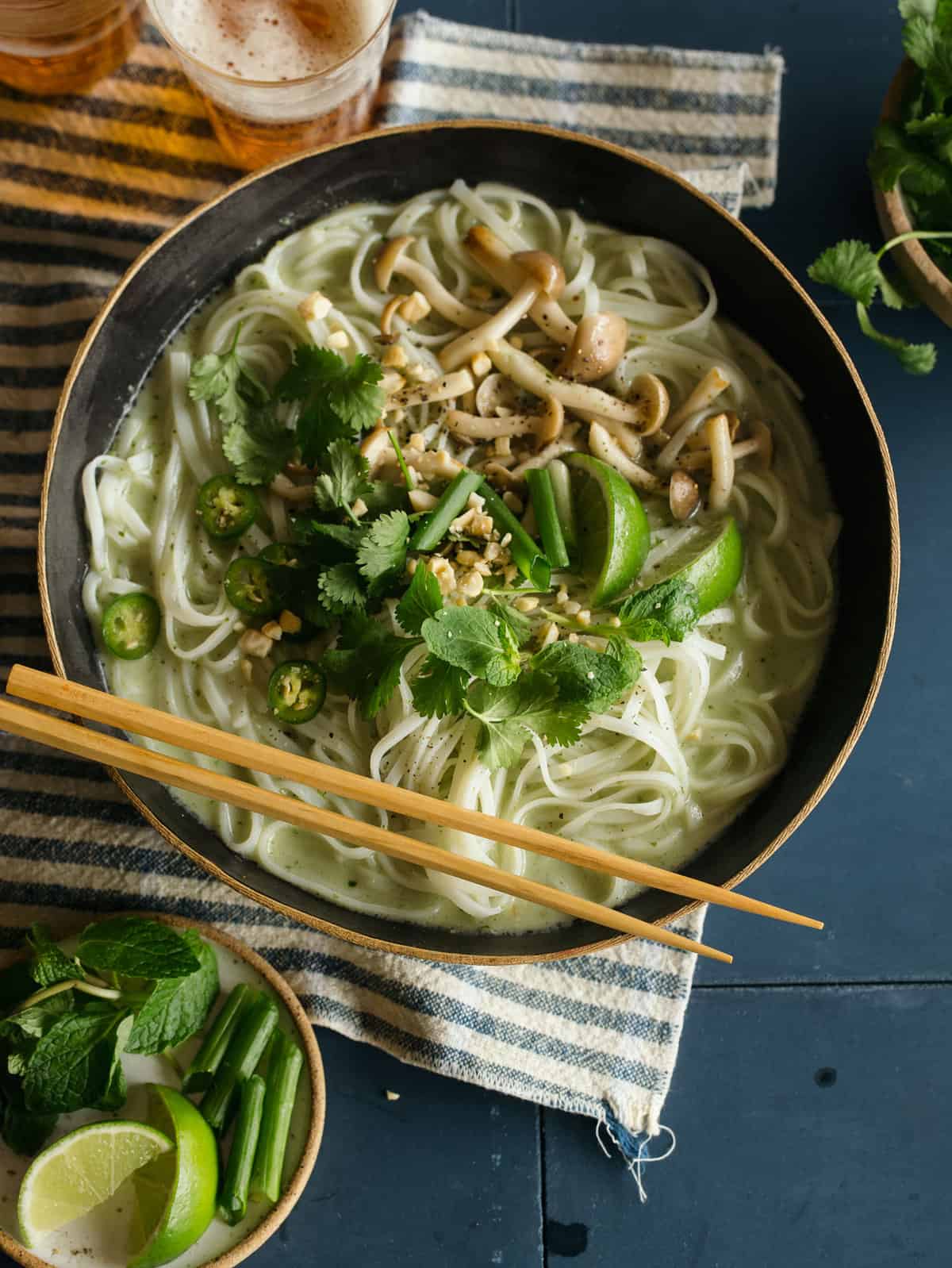 Green Curry Noodle Soup_healthy soup recipes