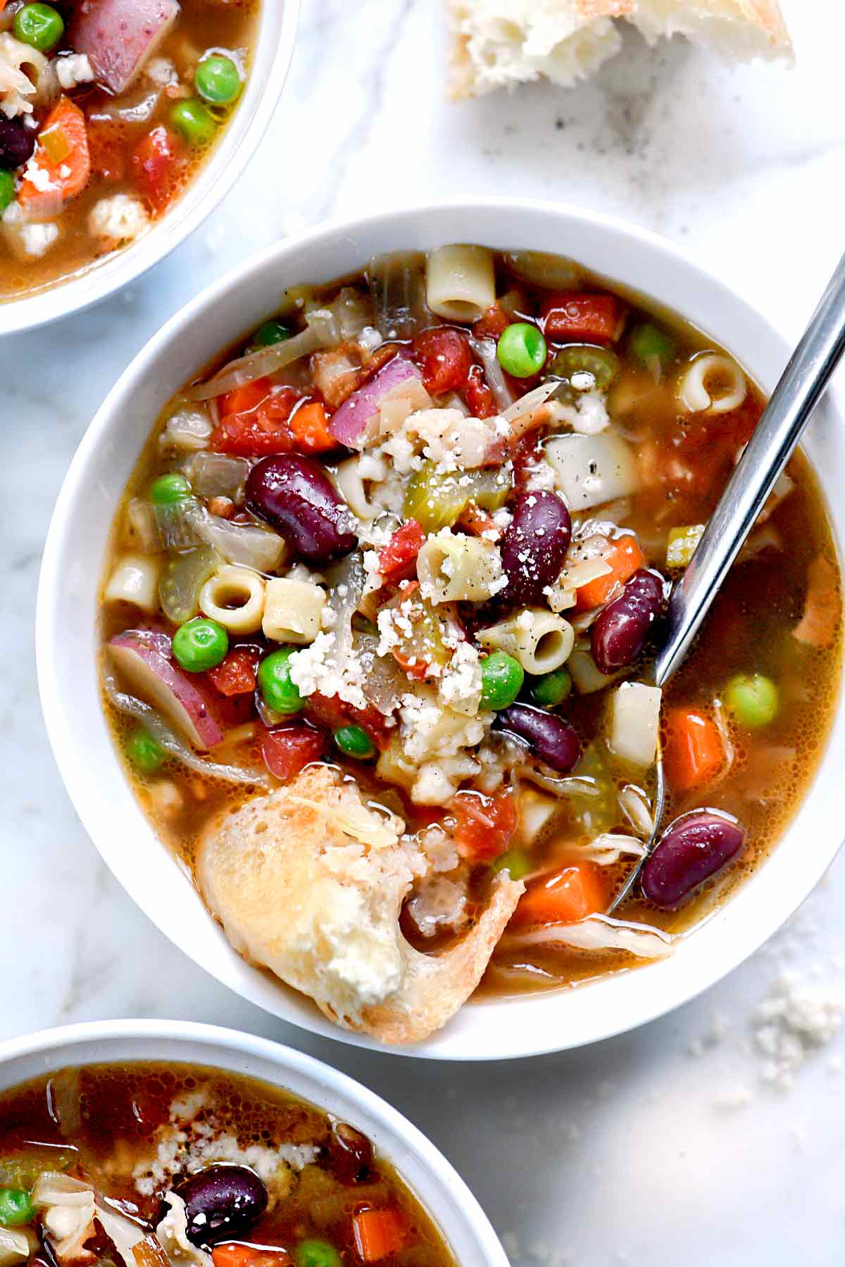 Easy Minestrone Soup_healthy soup recipes