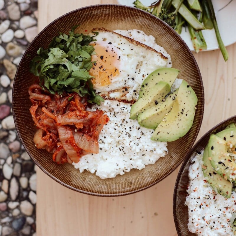 protein cottage cheese bowls for breakfast