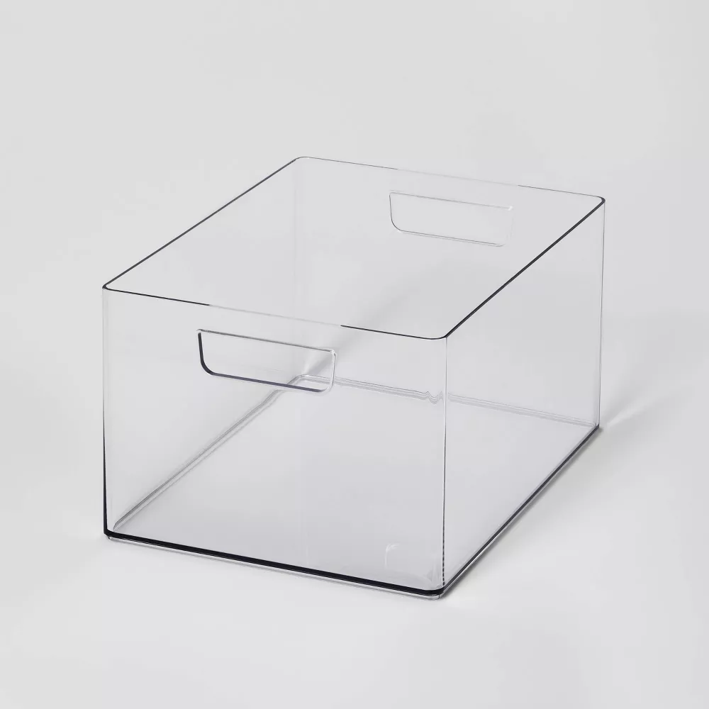 https://camillestyles.com/wp-content/uploads/2021/01/large-bathroom-organizer-bins-clear.webp