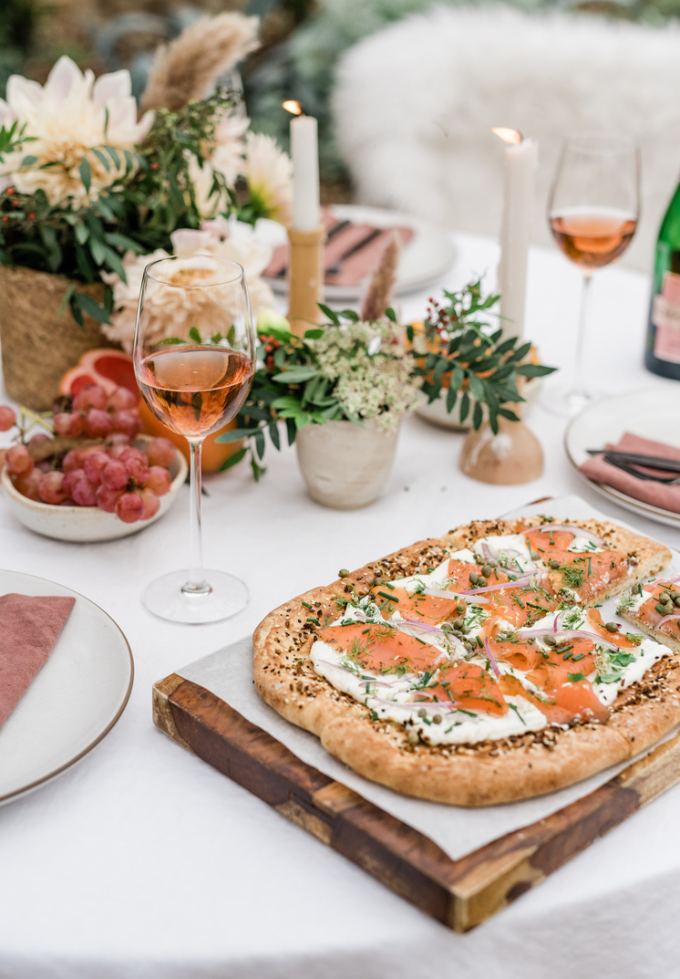 smoked salmon flatbread with everything bagel seasoning brunch recipe