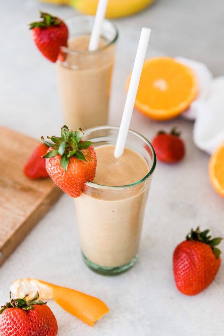 A Healthy Tropical Smoothie Recipe That Kids Love Too