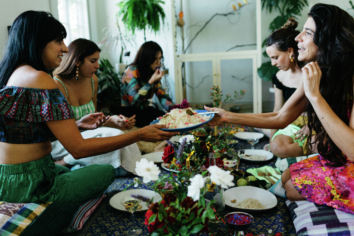 loria stern girls night flower dinner party