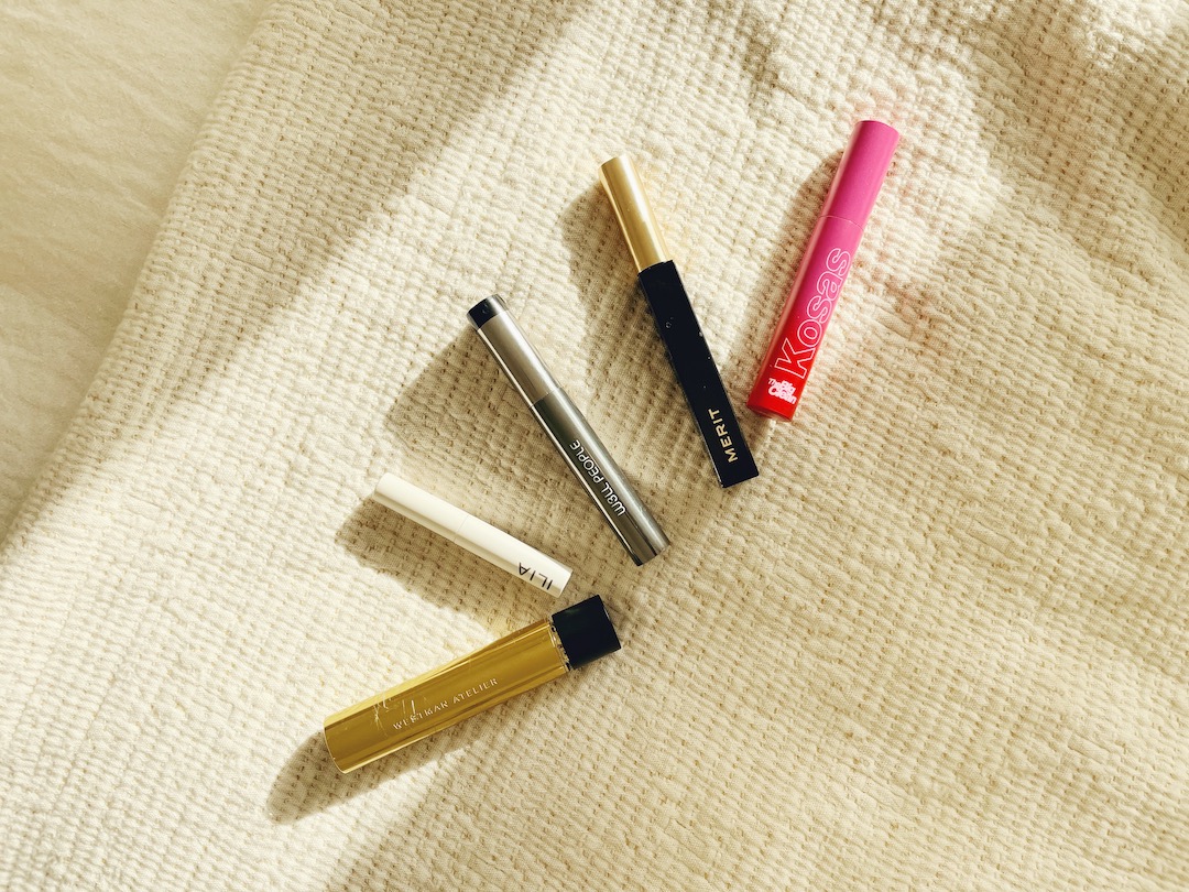 A line up of 5 clean mascaras