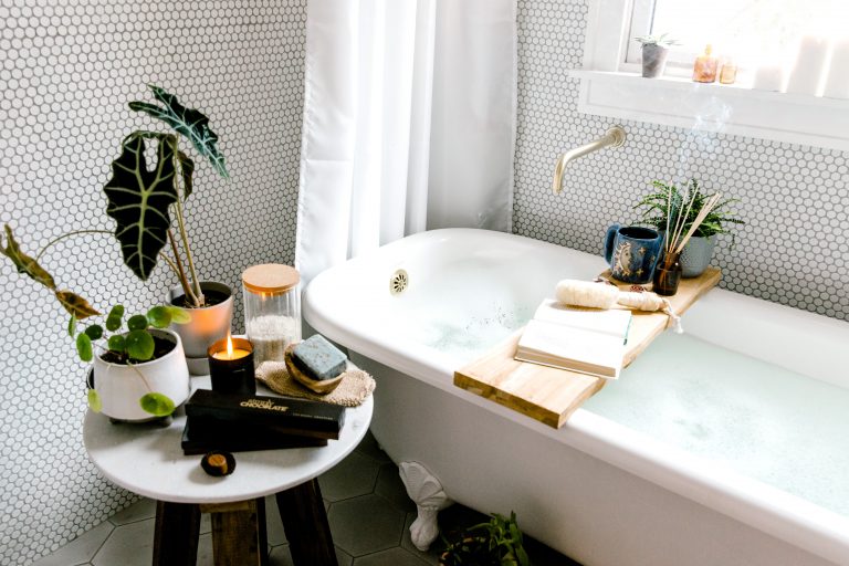 How To Take A Relaxing Bath At Home That Feels Like A Spa