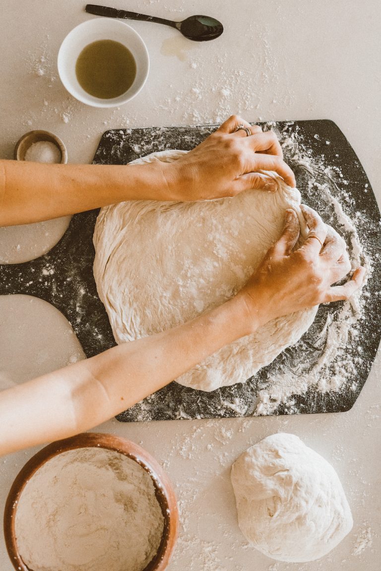 How to Make Pizza Dough