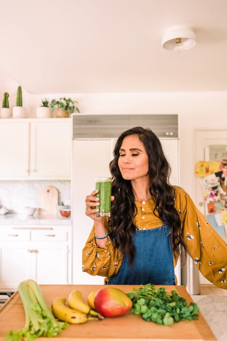 Kimberly Snyder's glowing greens smoothie, kitchen, breakfast, healthy morning, AAPI