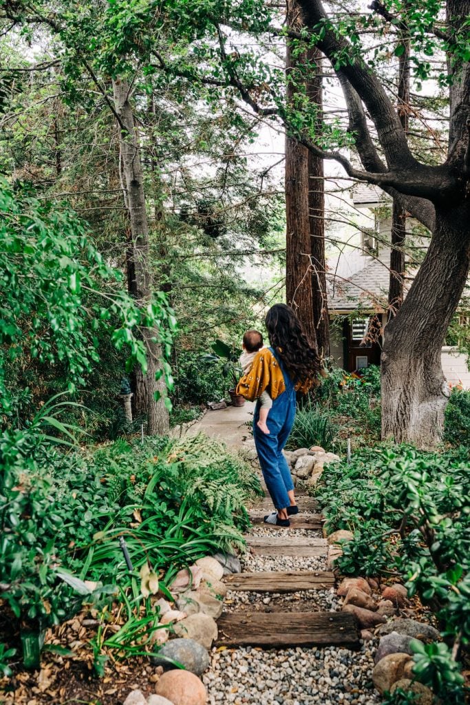 Kimberly Snyder's morning routine, walk, backyard, nature, hike, baby, kids, mom