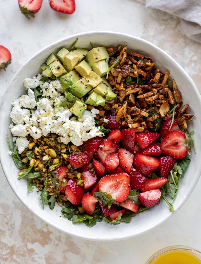 strawberry crunch salad from how delicious it eats