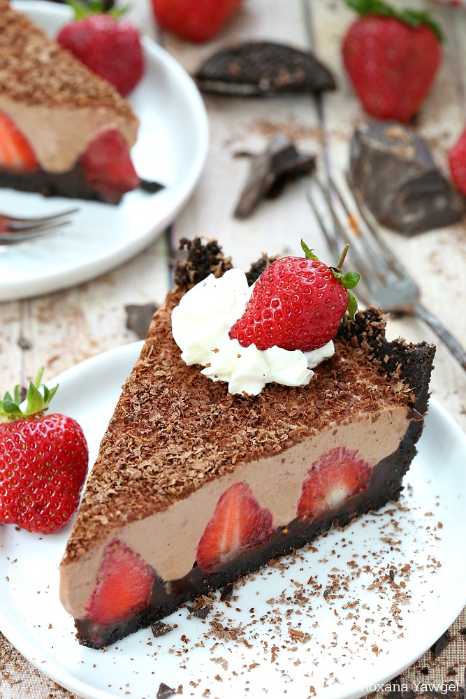 strawberry chocolate pie -- a treats affair