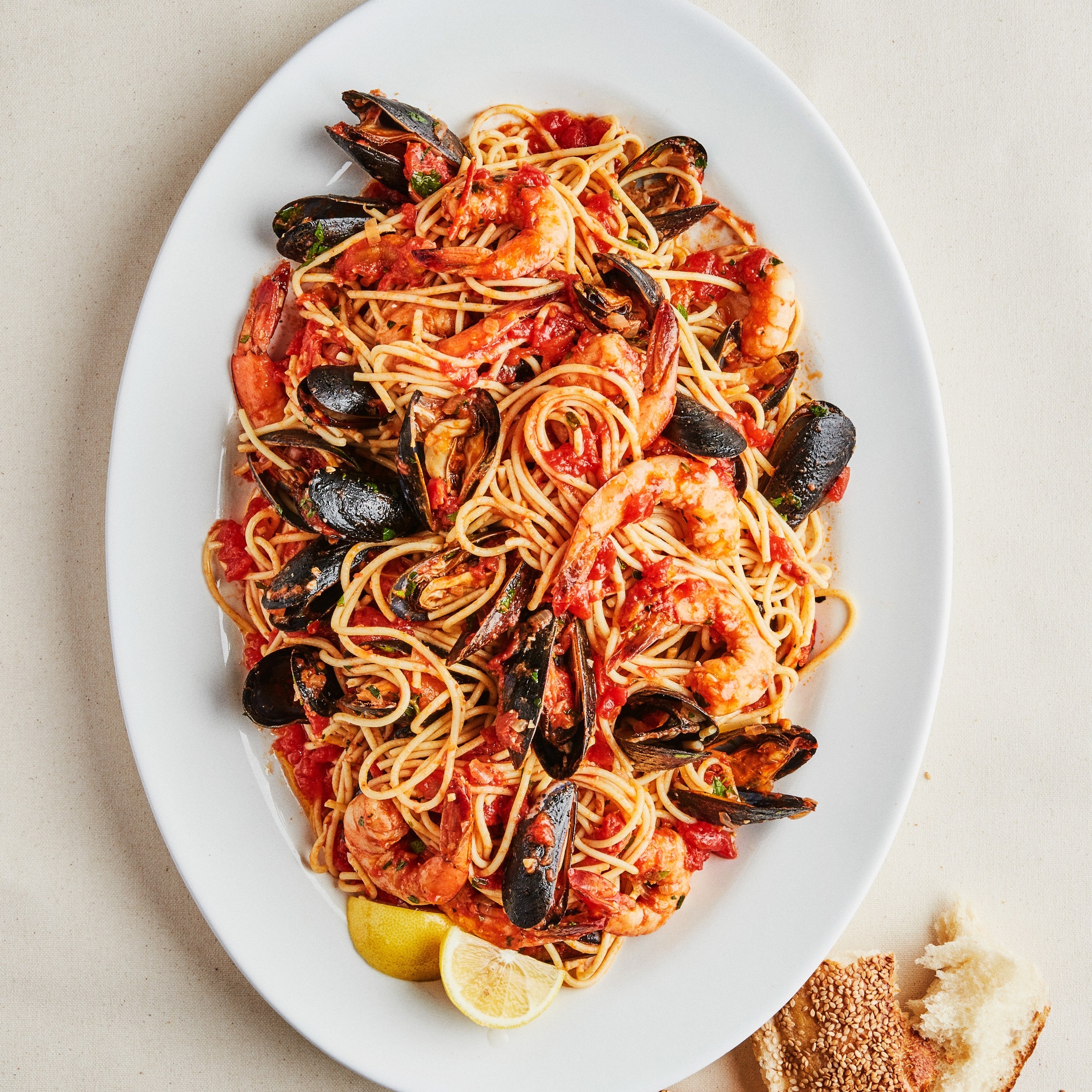 seafood spaghetti with mussels and shrimp from bon appetit