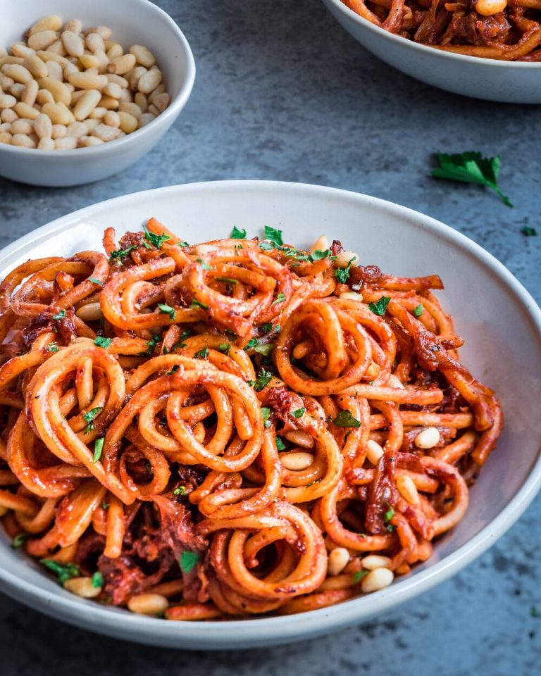vegan caramelized onion pasta