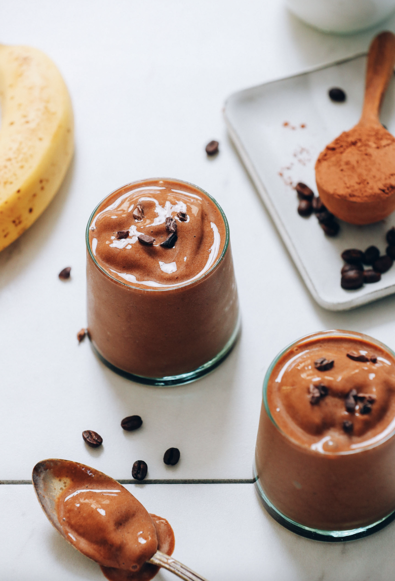 ??Creamy Cold Brew Coffee Smoothie from Minimalist Baker