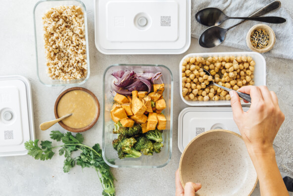 how to meal prep for a week of plant-based eating, healthy lunches, grain bowl