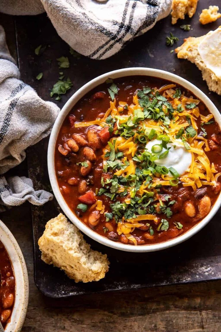 14 Easy Crockpot Chili Recipes That Are Healthy and Tasty, Too