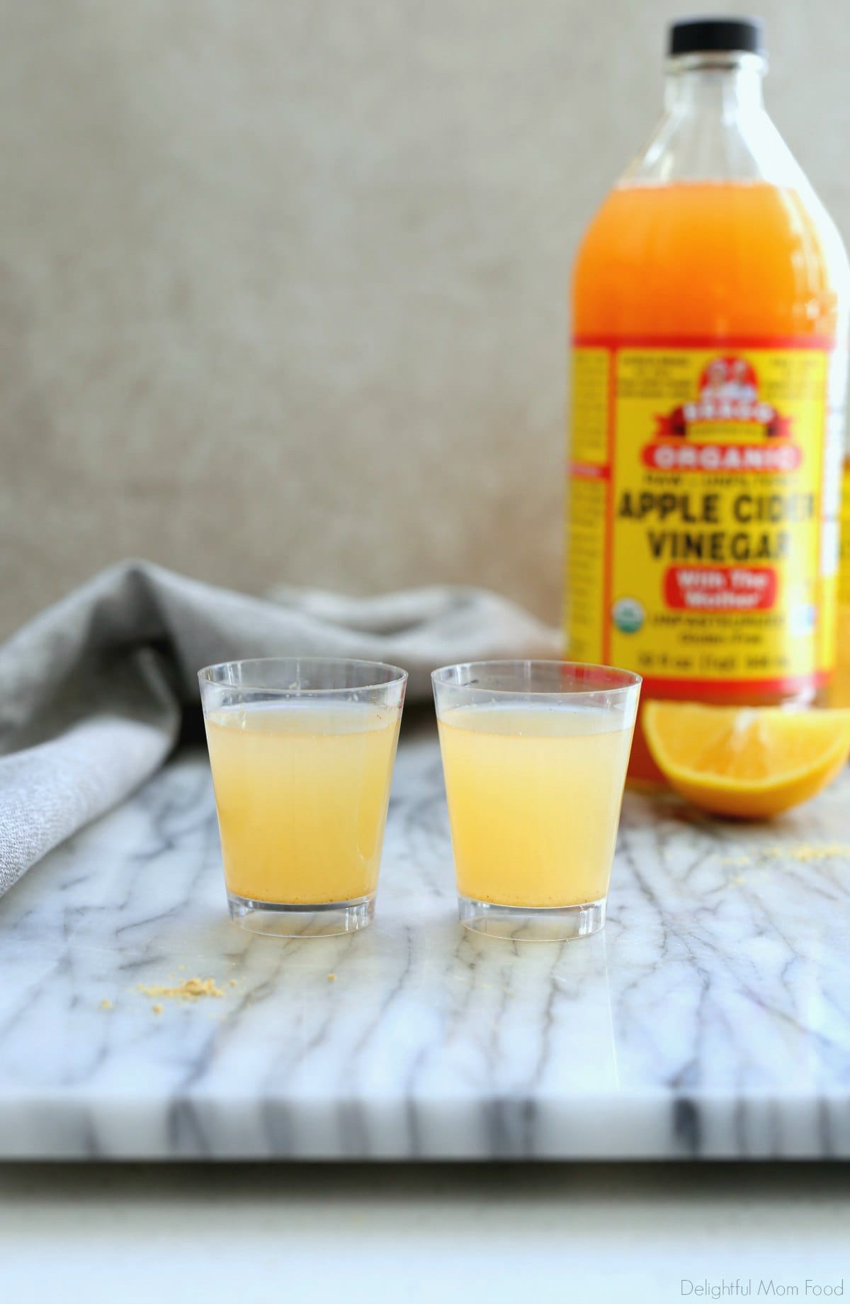 6 Health Benefits of Apple Cider Vinegar, According to a Nutritionist