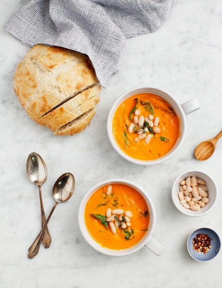 white bean tomato soup