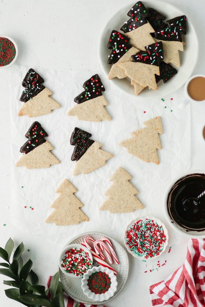 Chai Chocolate Dipped Christmas Cookies - easy baked goods for christmas gifts
