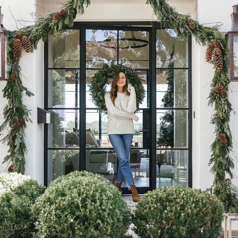 camille styles_outdoor christmas decorations ideas