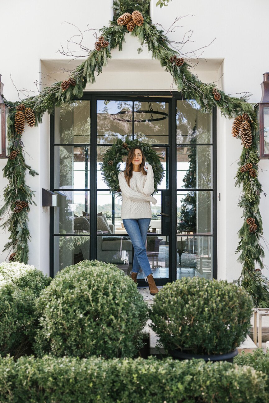 20 of the Best Outdoor Christmas Decoration Ideas for the Holidays