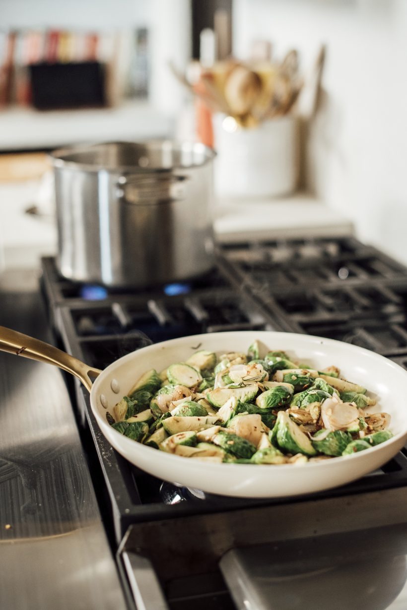 Rigatoni with Brussels Sprouts, Kale Pesto and Lemon - simple and healthy pasta dinner recipe