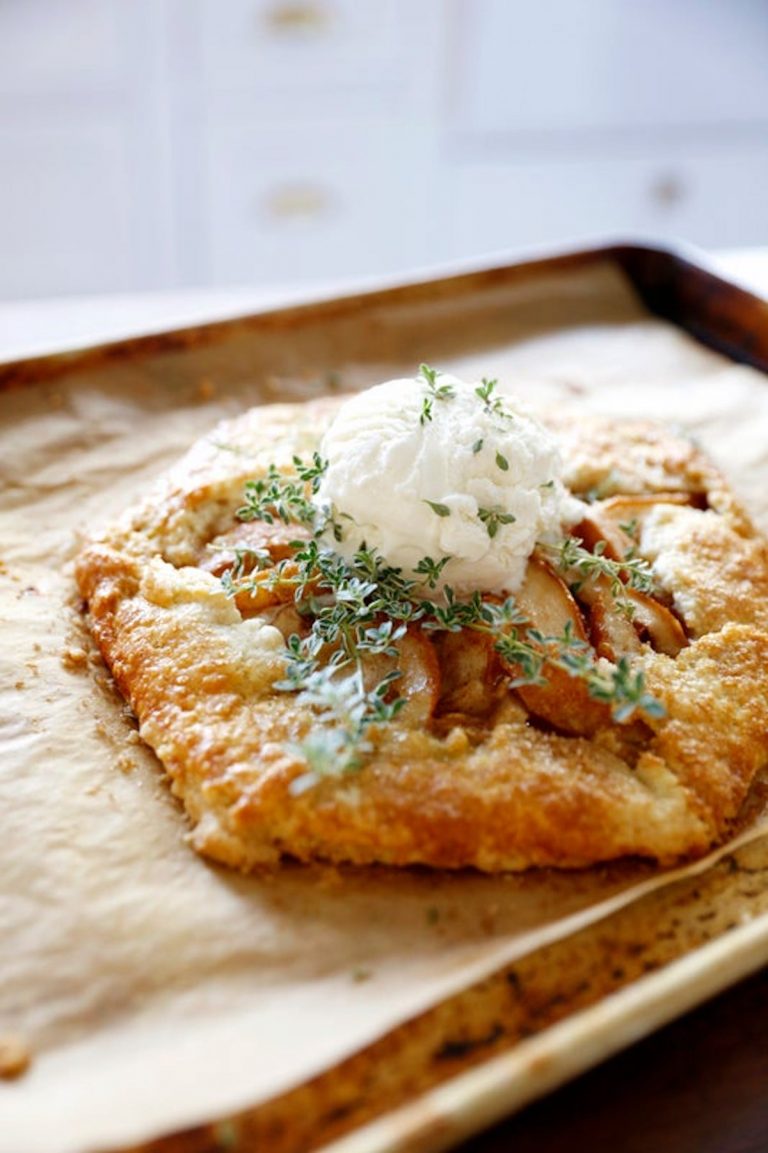 a simple pear galette_make ahead desserts