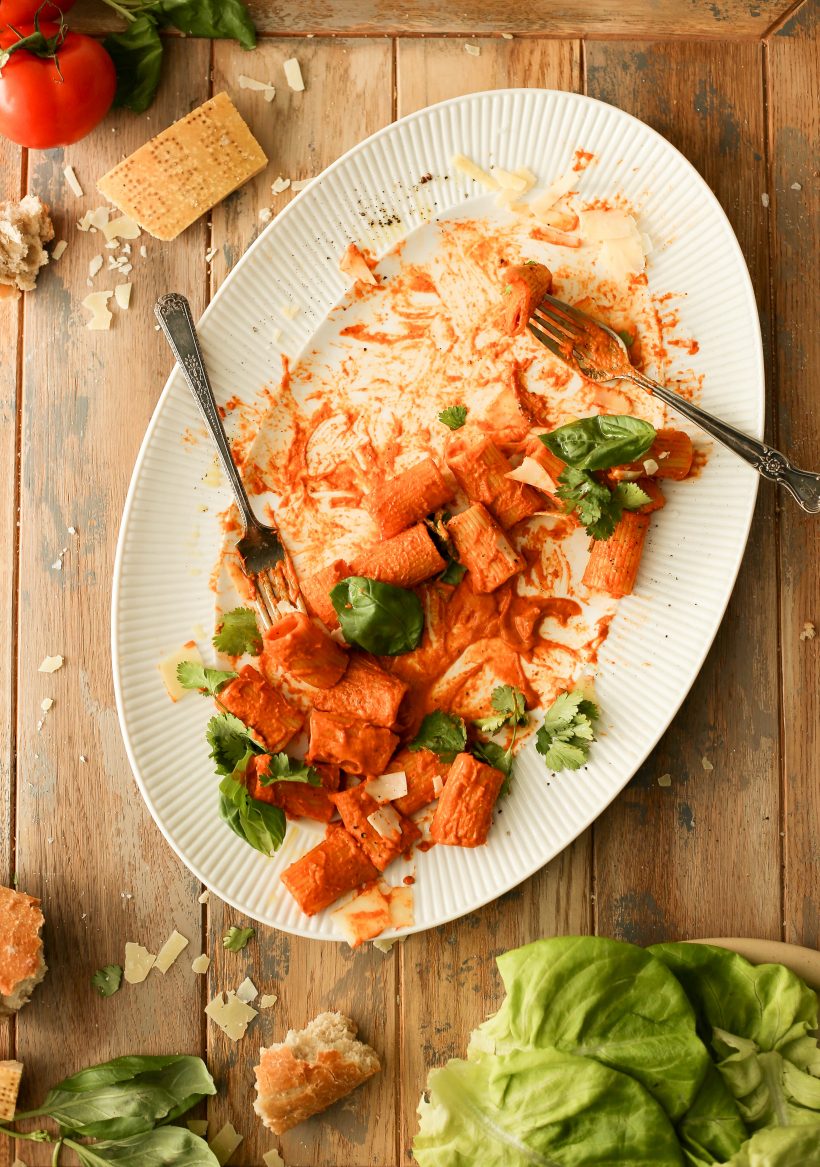 tikka masala pasta - a weeknight pasta dinner full of flavor and your favorite tikka masala dressing