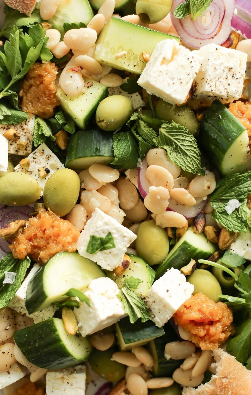 This feta and white bean salad is specially made with honey burnt lemon sauce