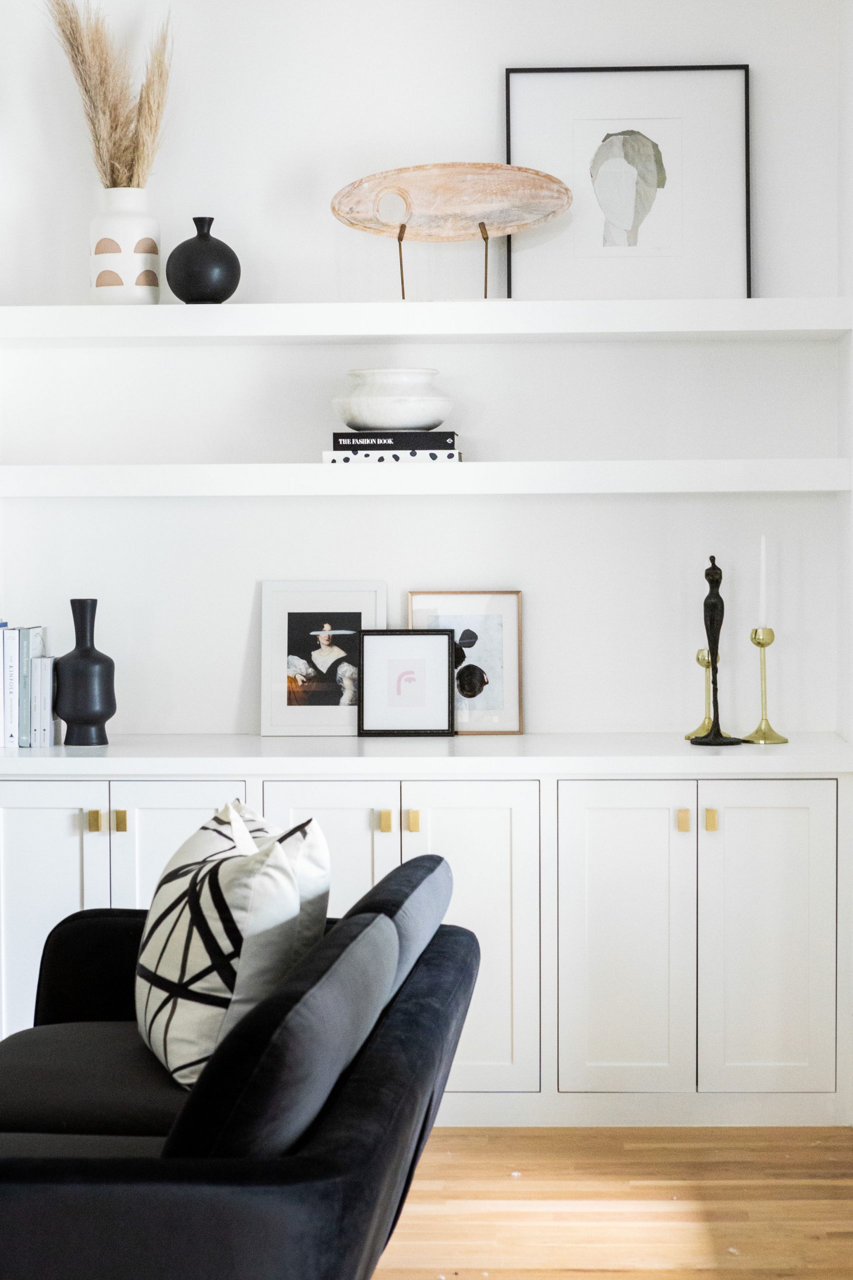 dining room bookshelves