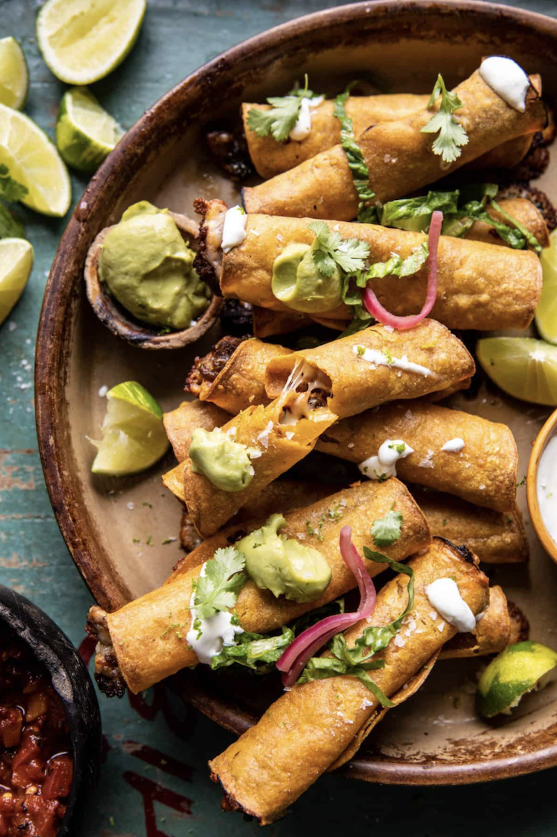 It’s Almost Game Time! Here Are 15 Super Bowl Sunday Recipes to Feed a Crowd