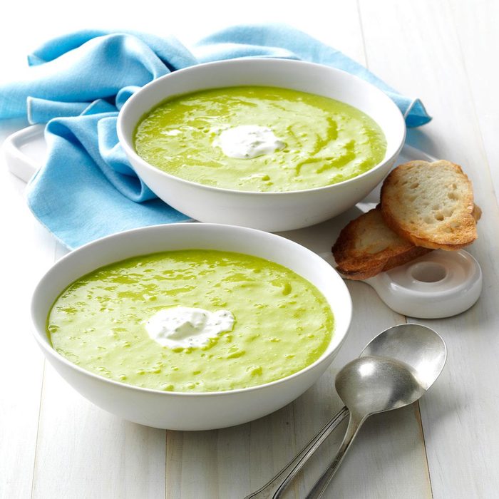 Asparagus soup with lemon crème fraîche_simple recipes for spring