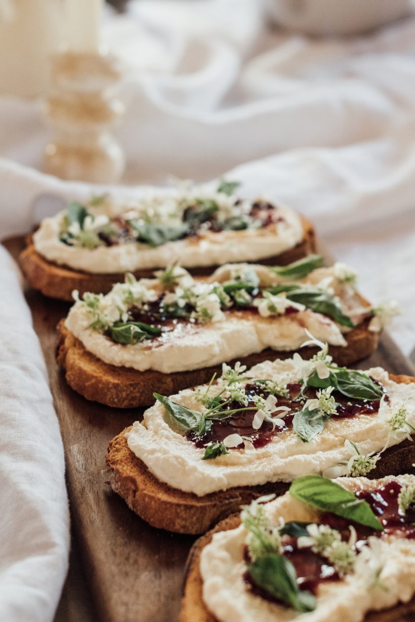 Valentine's Brunch Menu, Ricotta & Raspberry Toast and Peony