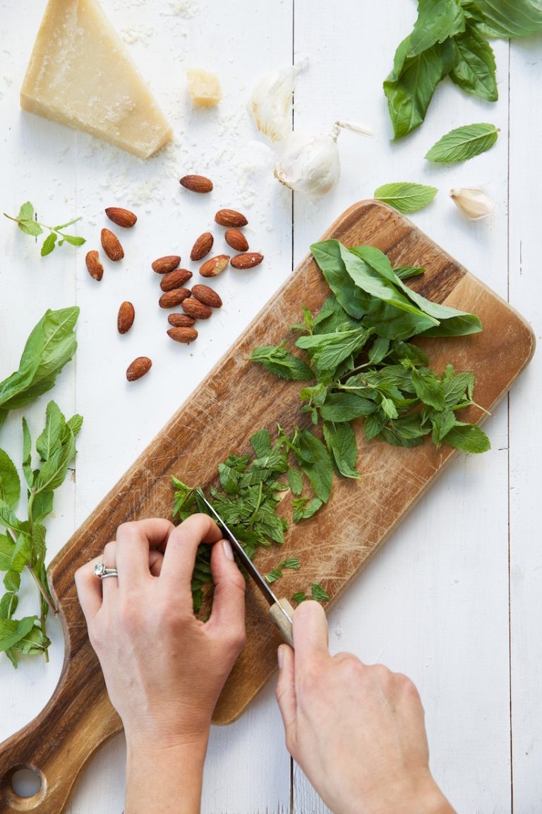How to Keep Your Herbs Fresh in the Fridge—A Nutritionist Spills Her