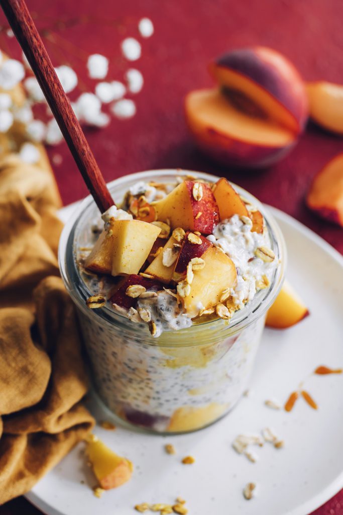 https://camillestyles.com/wp-content/uploads/2022/03/d26e1ab5-dreamy-peaches-n-cream-overnight-oats-creamy-sweet-and-so-easy-to-make-perfect-for-breakfast-or-a-snack.-minimalistbaker-recipe-plantbased-glutenfree-oats-peaches-6-683x1024.jpg